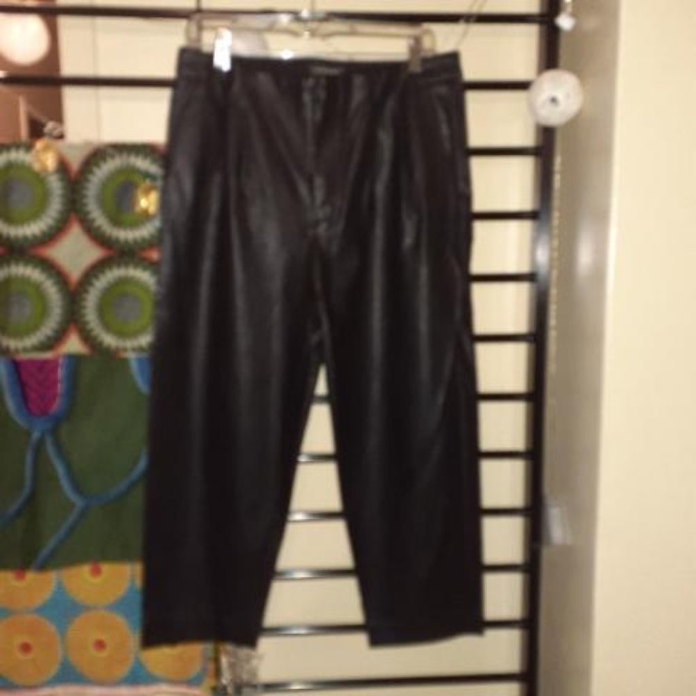Banana Republic black vegan leather culottes NWT size 10 P
